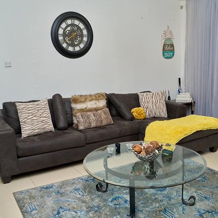 Caribbean Estates, 10 Mins From The Beach, Beautiful Gated Community Portmore Exterior foto